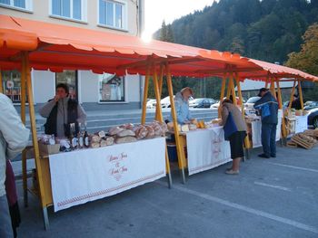 Tržnica kmetijskih pridelkov in izdelkov