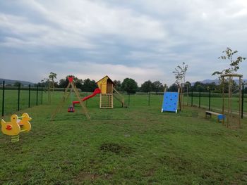 Novo otroško igrišče v Smokuču