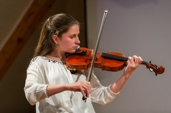 Nastop godalnega oddelka