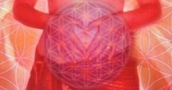 Kako živeti v telesu namesto v glavi? Maja Tara Šantl