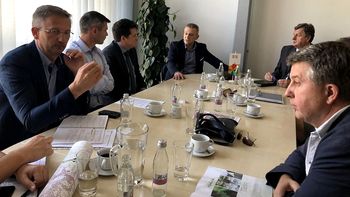 Gospodarska delegacija iz Bihaća na srečanju v Novem mestu