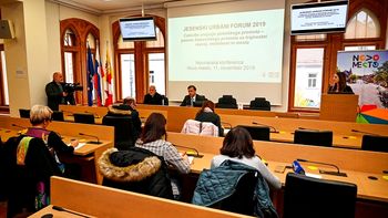 Z vlakom hitreje do urbanih središč