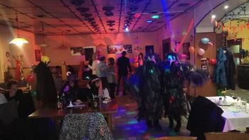 Veseli december s skupino Arrow v restavraciji Kazina na Jesenicah