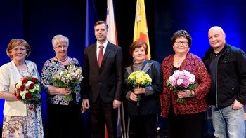 Kdo si po vašem mnenju zasluži občinska priznanja in nagrade?