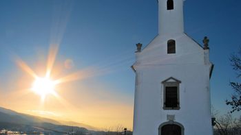 Pohod z lučkami na Pekrsko gorco