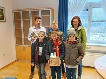 Prednovoletni obisk učencev OŠ Poldeta Stražišarja