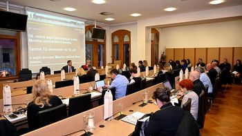 Na decembrski seji predstavili novo generacijo štipendistov in sprejeli predlog podrobnega prostorskega načrta za obvoznico Šmihel