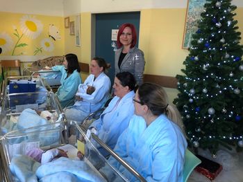 Celjska podžupanja Breda Arnšek je obiskala celjsko porodnišnico