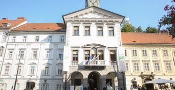 Obvestilo za obiskovalce upravnih stavb Mestne občine Ljubljana zaradi koronavirusa