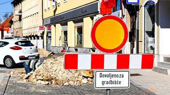 Jutri sondiranje v križišču Rozmanove in Vrhovčeve, v četrtek zapora uvoza na Prešernov trg