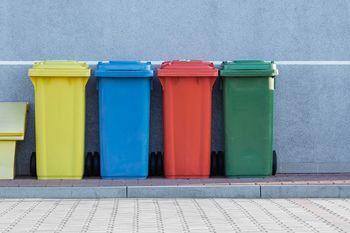 Zaščitna sredstva sodijo med mešane komunalne odpadke