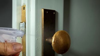 Praktični napotki za razkuževanje večstanovanjskih stavb