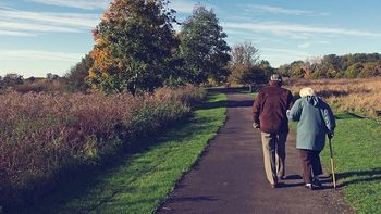 Pomoč osebam z demenco