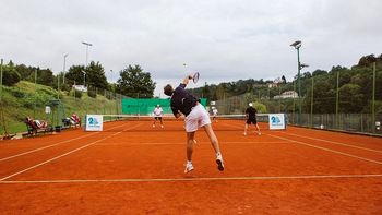 Od sobote dovoljene nekatere športne aktivnosti in vzdrževalna dela zunaj občin