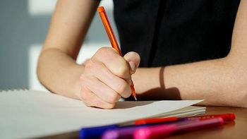 Podaljšanje javnega razpisa za sofinanciranje šolnina za dvig izobrazbene ravni