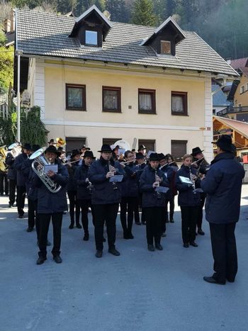 Malce drugačna prvomajska budnica