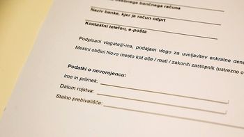 Med prvimi ponujamo elektronsko oddajo vloge za pomoč ob rojstvu otroka