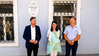 PONOVNO ODKRITJE SPOMINSKE PLOŠČE BOŽIDARJU JAKCU NA NJEGOVO 121. OBLETNICO ROJSTVA