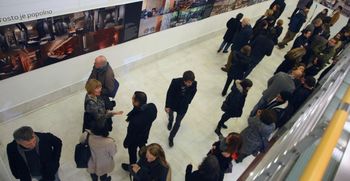 Predstavite svoja dela v naših razstavnih prostorih