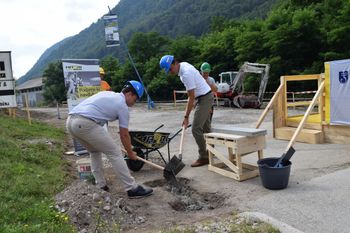 Prva lopata za 2. fazo ureditve Poslovne cone Jesenice