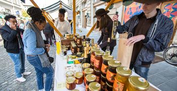 Prihaja Medena tržnica Prihaja Medena tržnica