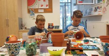 Kam med počitnicami? Na subvencionirano počitniško varstvo.