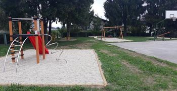 Prenovili bomo še eno otroško igrišče