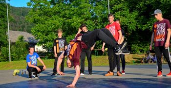 Ostajamo mladim prijazna občina