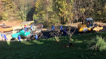 Polovica preplastitev občinskih cest že zaključenih