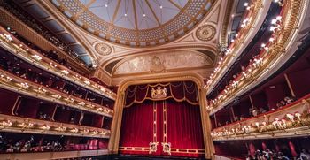 Svet umetnosti na spletu