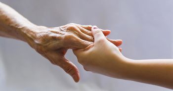 Brezplačni tečaj za družinske oskrbovalce