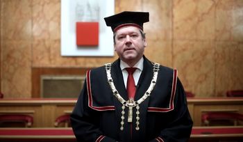 Na današnji dan: prvo predavanje v slovenščini na Univerzi v Ljubljani Na današnji dan: prvo predavanje v slovenščini na Univerzi v Ljubljani