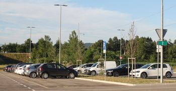 Podaljšujemo možnost brezplačnega parkiranja Podaljšujemo možnost brezplačnega parkiranja