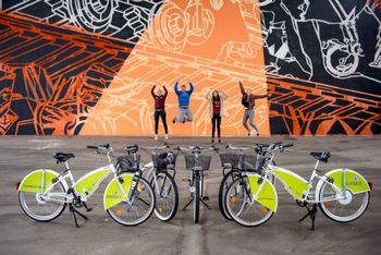 Projekt Hitro s kolesom, promocijsko izobraževalni filmi mreže za izposojo koles "Gorenjska.bike"