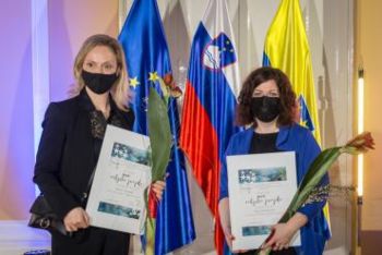 Priznanji Celjske zvezde za najvidnejše dosežke v preteklih dveh letih Maji Hodošček in Manci Ogorevc