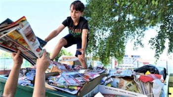 Zbiranje odpadnega papirja pred OŠ