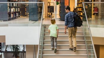 Vabljeni med knjižne police Vabljeni med knjižne police