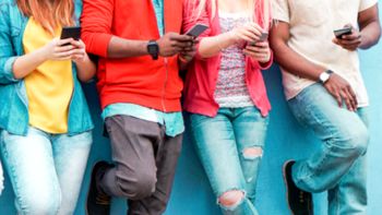 "Preklopi na resničnost" - ozaveščanje o prekomerni uporabi zaslonov