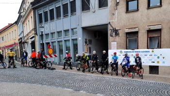 Uspešen začetek vožnje kolesarjev v okviru dogodka Dobrodelno okrog Slovenije