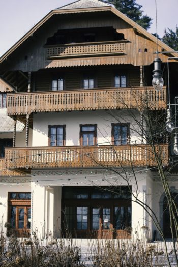 Razpis za bivalno rezidenco za mlade v centru MGLC Švicarija Razpis za bivalno rezidenco za mlade v centru MGLC Švicarija