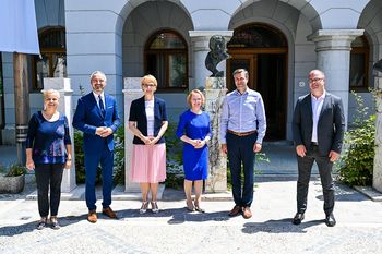 Novo mesto obiskal minister Janez Cigler Kralj