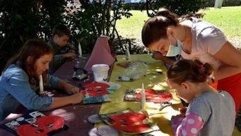 Prihaja (polnoletni) Otroški svet 2021