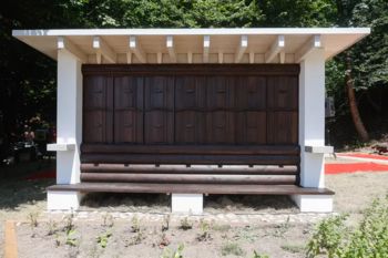 Dobili smo nov kulturni spomenik - Plečnikov čebelnjak