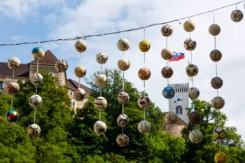 Video: Kako smo uporabili odslužene nogometne žoge