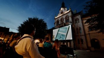 Danes zvečer je na sporedu prvi film letošnjega Kina na trgu