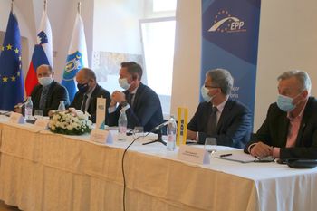 Srečanje županov in podžupanov SLS, SDS in N.Si v Samostanu Mekinje v Kamniku