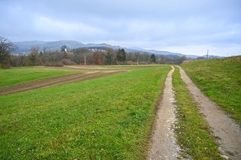 Nova kolesarska povezava na odseku od naselja Krka do Žihovega sela