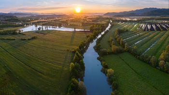 OHRANJANJE NE/VIDNE DEDŠČINE LJUBLJANSKEGA BARJA