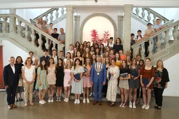 Župan sprejel odlične osnovnošolke in osnovnošolce