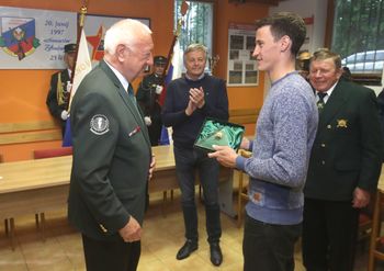 Peter Prevc prejel spominski znak Zveze veteranov vojne za Slovenijo